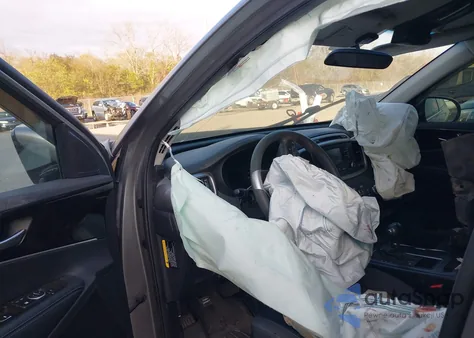 2017 Kia Sorento Lx/L z USA, uszkodzony, nr VIN 5XYPG4A36HG245501